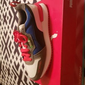 White, black and ultra gray Puma R78 Jr tennis size boys 6C